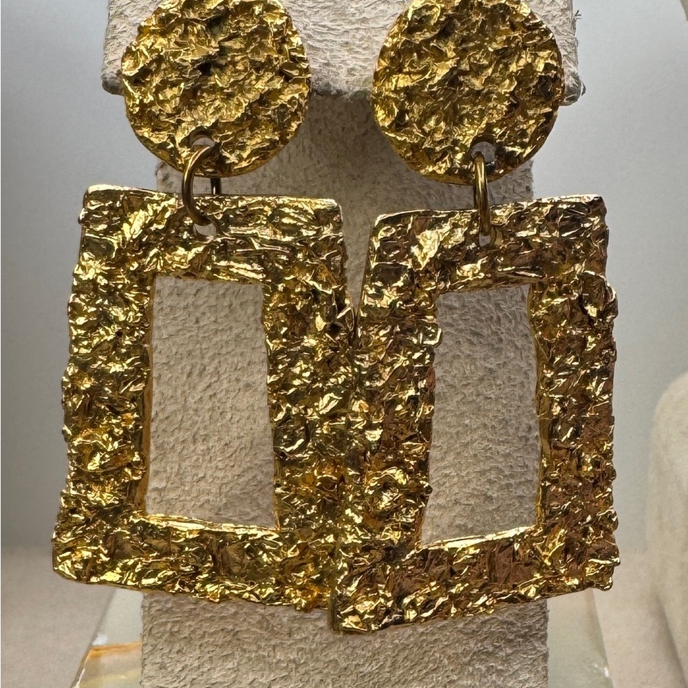 Susan Shaw Belle Quad Earrings w/Vtg French Foil Texture - Picture 6 of 6